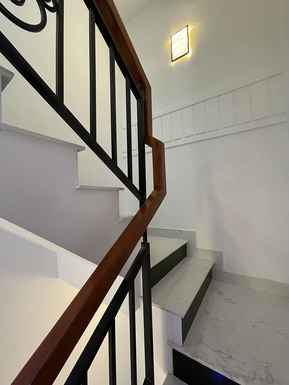 Bán nhà Nguyễn Đình Chính, Quận Phú Nhuận Siêu phẩm 4 lầu t.kế Singapore - gần Nguyễn Văn Trỗi